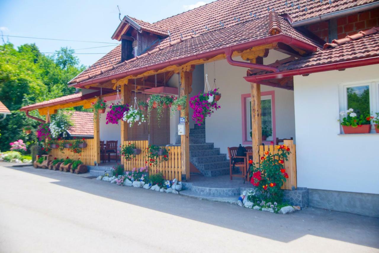 Guesthouse Ella Slunj Esterno foto