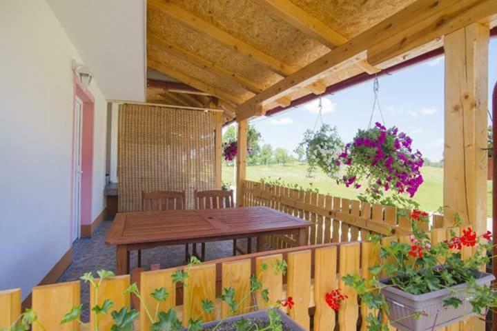 Guesthouse Ella Slunj Esterno foto